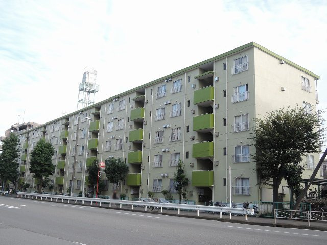 三田川崎大師コーポ（川崎区中瀬2丁目）の外観|物件の外観です　三田川崎大師コーポ　南向きにつき陽当り良好　昭和53年5月築　平成30年4月フルリフォーム済　3DK　京急大師線「川崎大師」駅徒歩3分　