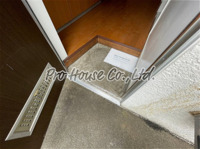 【玄関】 | メイプルハウス