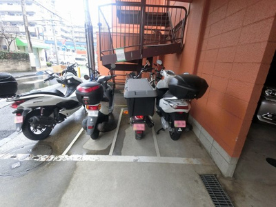 【その他共用部分】 | GSハイム蒔田 | バイク置場です。