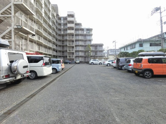 【駐車場】 | 平置駐車場です。