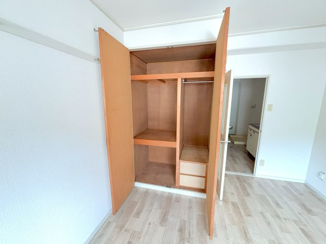 平岩ビルの収納