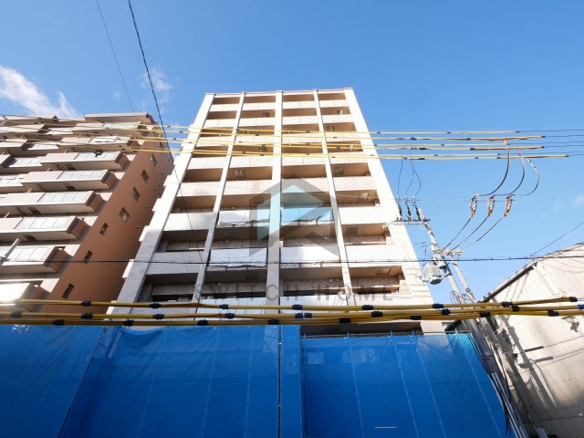 【外観】 | PHOENIX Clove Tomoi | 2020年１月下旬完成予定。鉄筋コンクリート造10階建て。