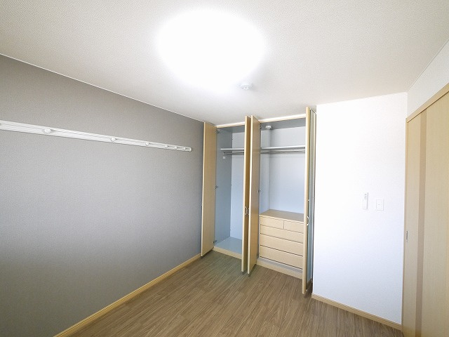 ＣＨＥＲＲＹ　ＨＯＵＳＥ（チェリーハウス）の洋室