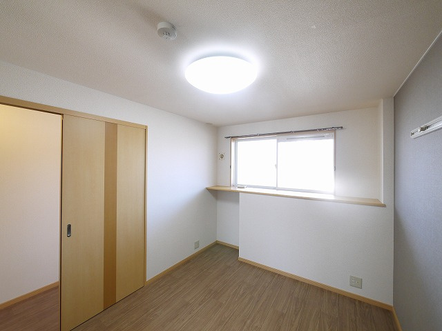 ＣＨＥＲＲＹ　ＨＯＵＳＥ（チェリーハウス）の洋室