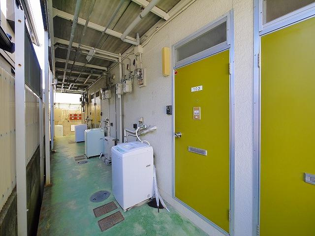 吉田ハイツⅠのその他共用部分|玄関前スペース
