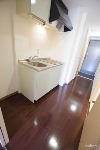CASA京橋　仲介手数料無料のキッチン