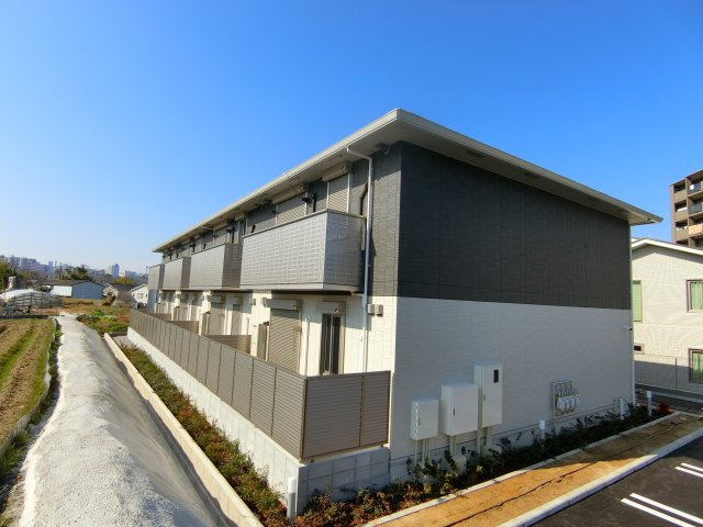 D-room大阪狭山市茱萸木の外観