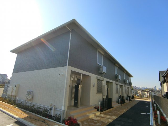 D-room大阪狭山市茱萸木の外観