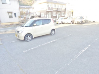 【駐車場】 | メゾンレスポワール　Ａ