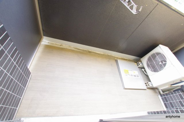プレサンス塚本グランゲート　仲介手数料無料のバルコニー