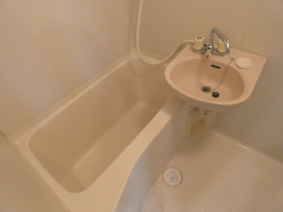 【浴室】 | アクタス博多(アクタスハカタ) | 別号室の写真になります。現況優先。