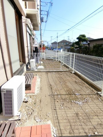 メゾン萩原Bの庭