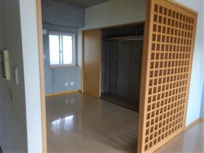 ASレジデンス材木町の洋室