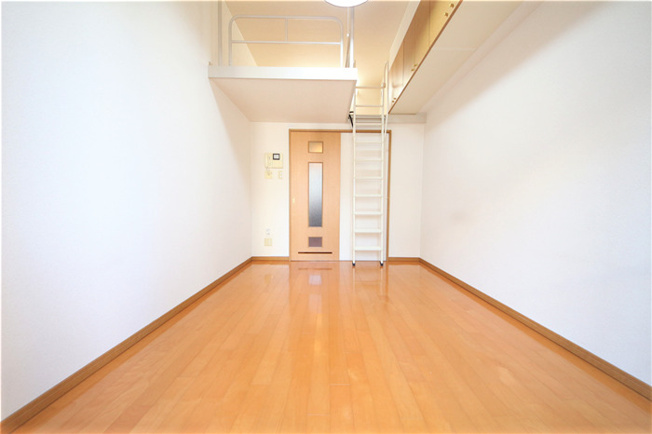 【居間・リビング】 | エステムコート新大阪Ⅲステーションプラザ