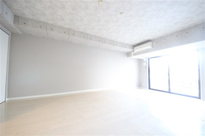 【居間・リビング】 | クリスタルブライト天満橋リバーサイド