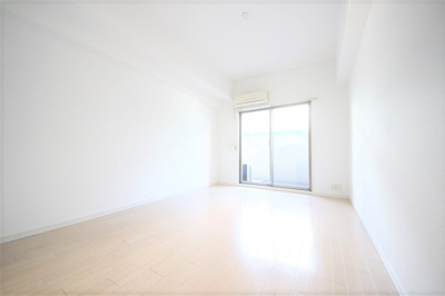 【居間・リビング】 | アドバンス西梅田Ⅲエミネンス