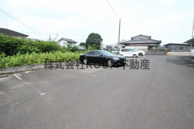 Flannel姫城の駐車場|カースペースがあります
