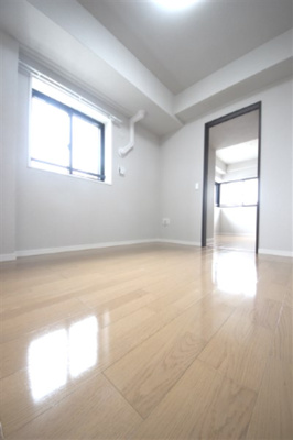 【洋室】 | ディオ梅田 