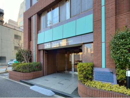 プラハ東京八丁堀のエントランス|プラハ東京八丁堀