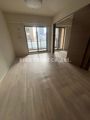 プレミスト梅田Northの居間・リビング|リビングです