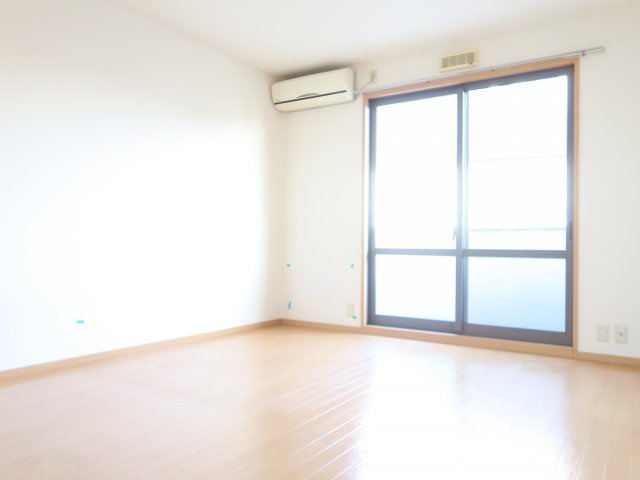 リバーヴィラの洋室