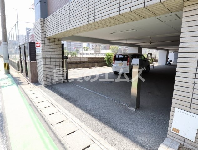 【駐車場】 | アーバンフラット博多駅南 | アーバンフラット博多駅南の駐車場