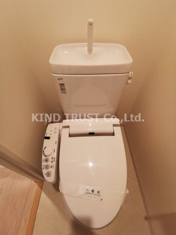 ヴェヌスタ同心のトイレ|コンパクトで使いやすいトイレです