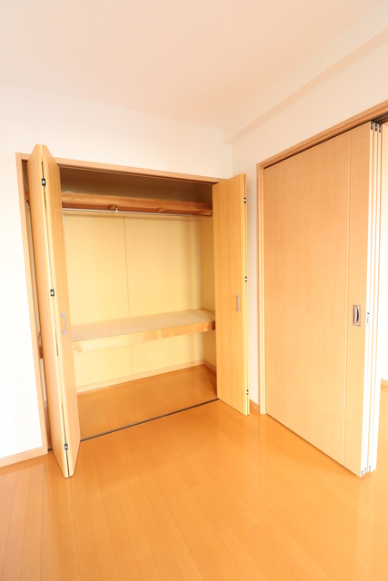 メゾン　アルシオネの収納