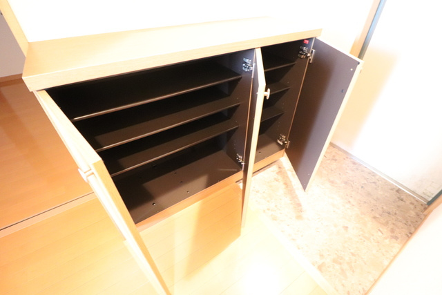 メゾン　アルシオネの収納