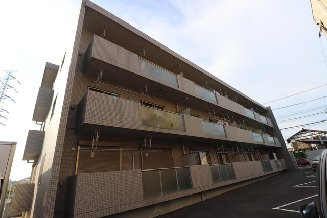 メゾン　アルシオネ