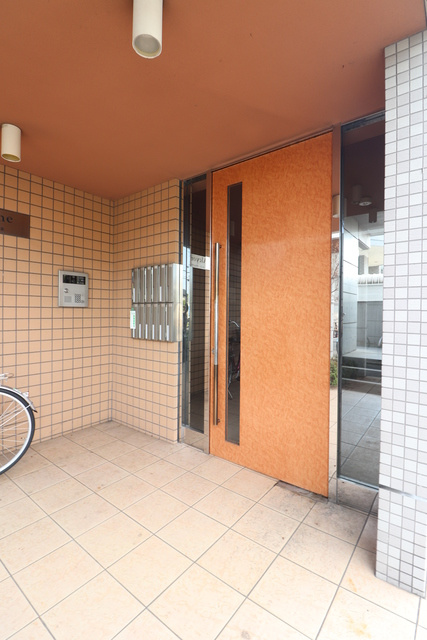 メゾン　アルシオネのエントランス