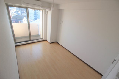 【洋室】 | ヴェルドミール小阪