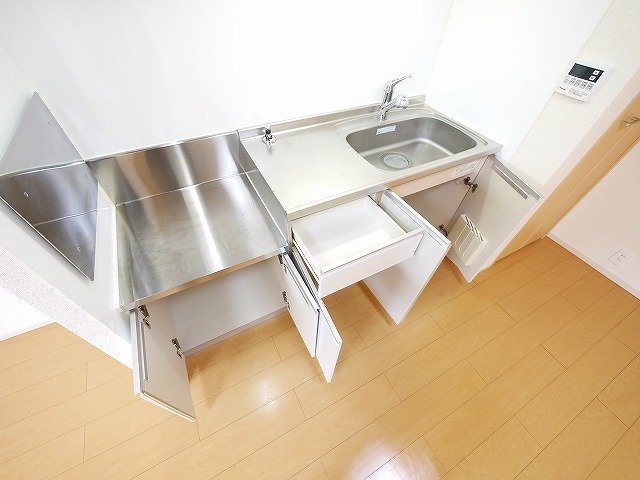 ファースト　ハイツのキッチン|キッチンでお料理をお楽しみください