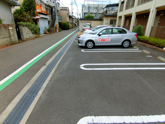 プルミエの駐車場