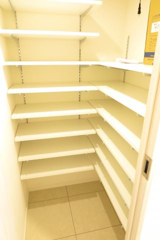 イニシアブランなんばの収納