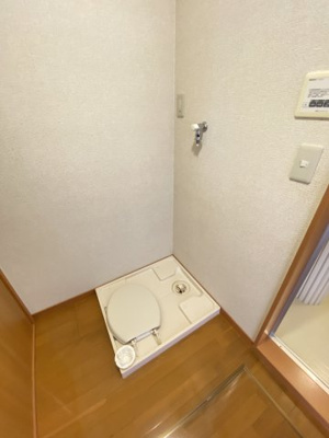 【設備】 | AIWA B | 室内洗濯機置場