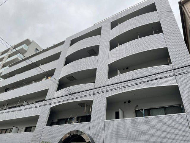 ファミーユKADO１