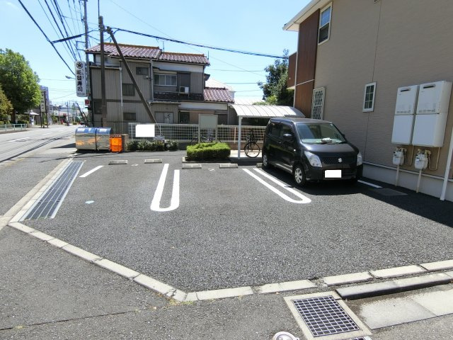 【駐車場】 | ローズガーデン | 駐車場