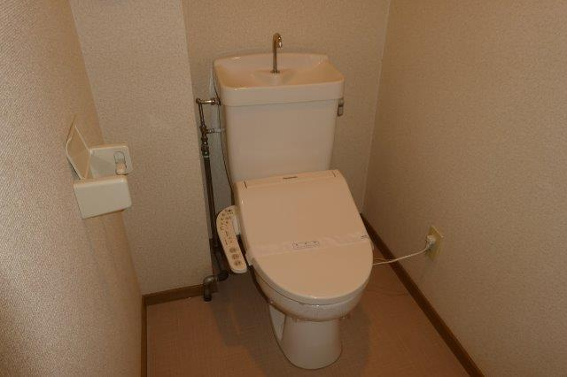 パールフィールドのトイレ|ウォシュレット