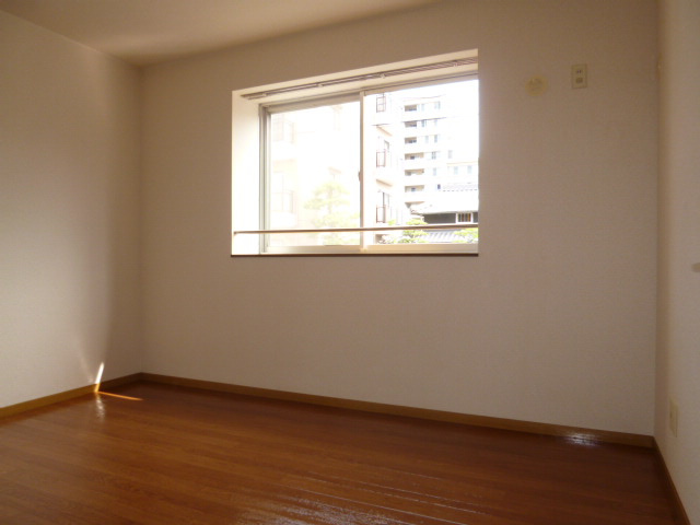 パールフィールドの洋室