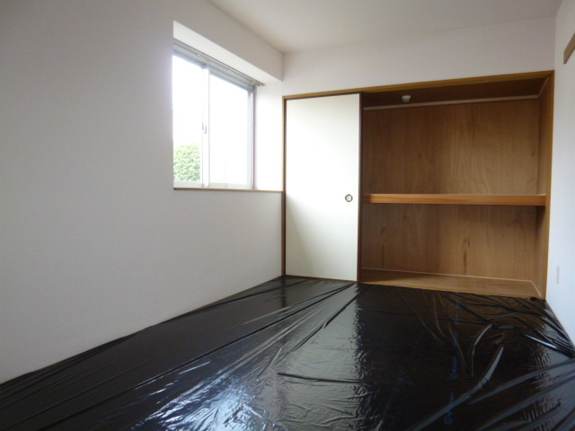 パールフィールドの居間・リビング|洋室（和室→洋室変更）