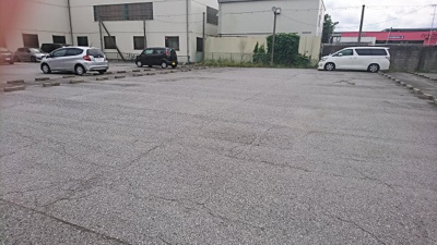 【外観】 | 新港店舗駐車場