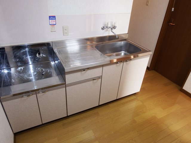 ライクタウン飯田Ａのキッチン