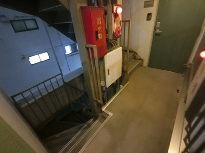 【その他共用部分】 | プレールドゥーク横浜反町 | 共用部分の階段です。