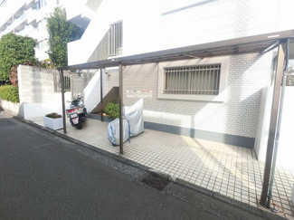【その他共用部分】 | バイク置場です。