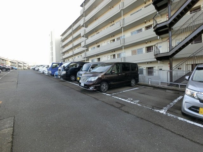 【駐車場】 | 上大岡セントラルハイツC棟 | 平置き駐車場です。
