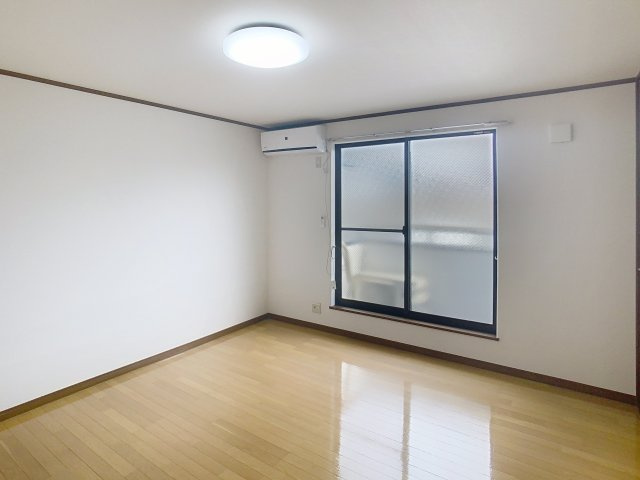 ライクタウン飯田Ｂの居間・リビング