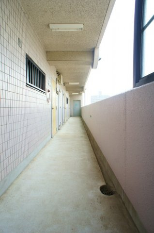 サンセーヌ六ツ門【キャッシュバック対象物件】のロビー|落ち着いたロビーです