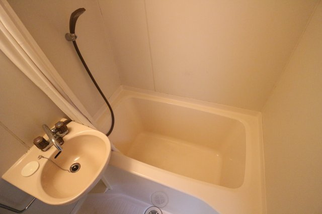 フェリックス福田の浴室