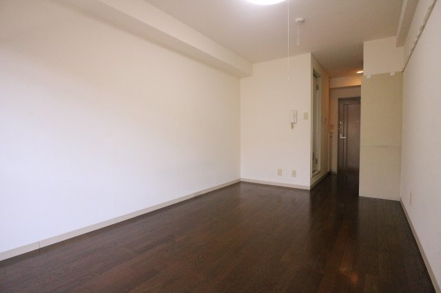 フェリックス福田の寝室